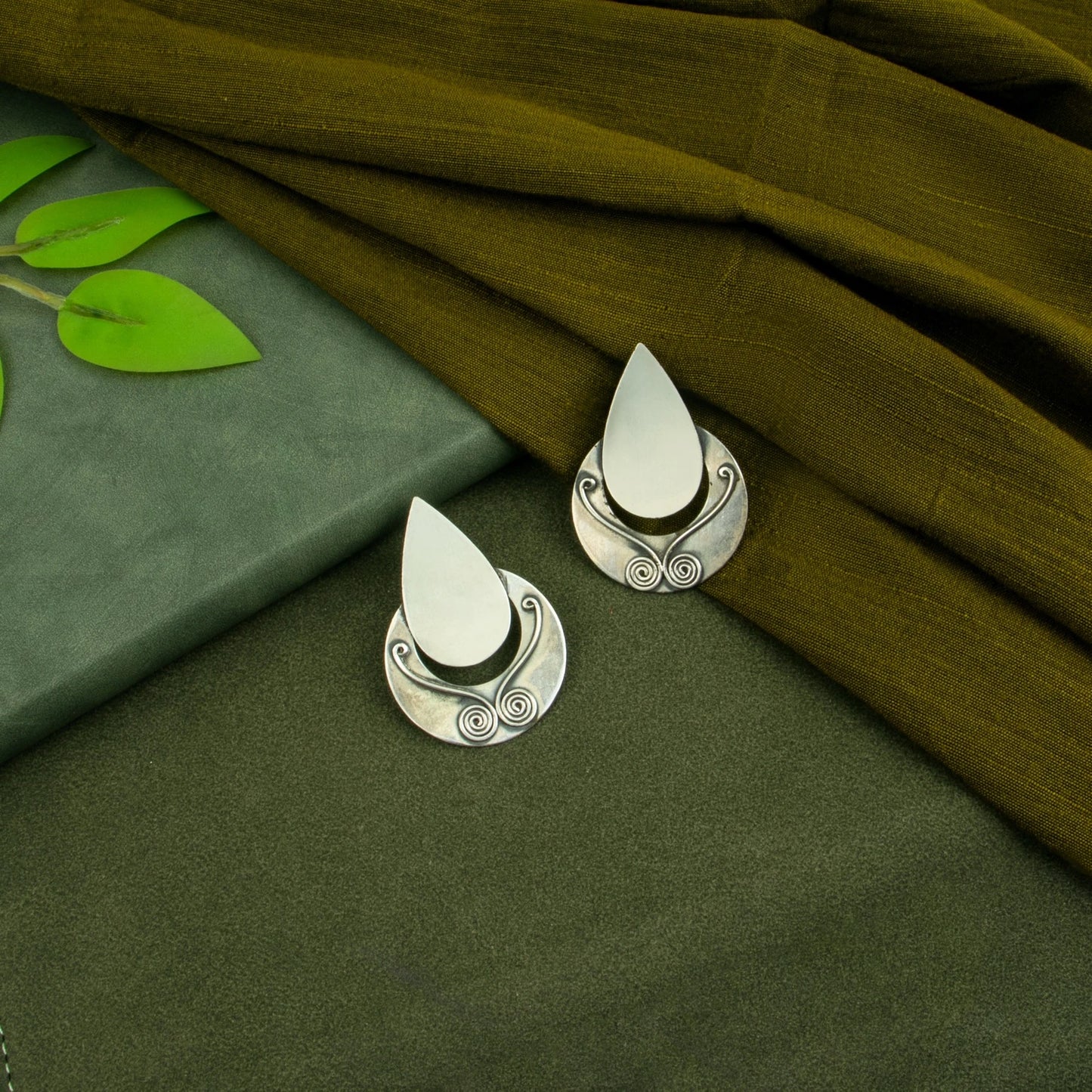 P925 Silver Teardrop Aura Statement Earrings
