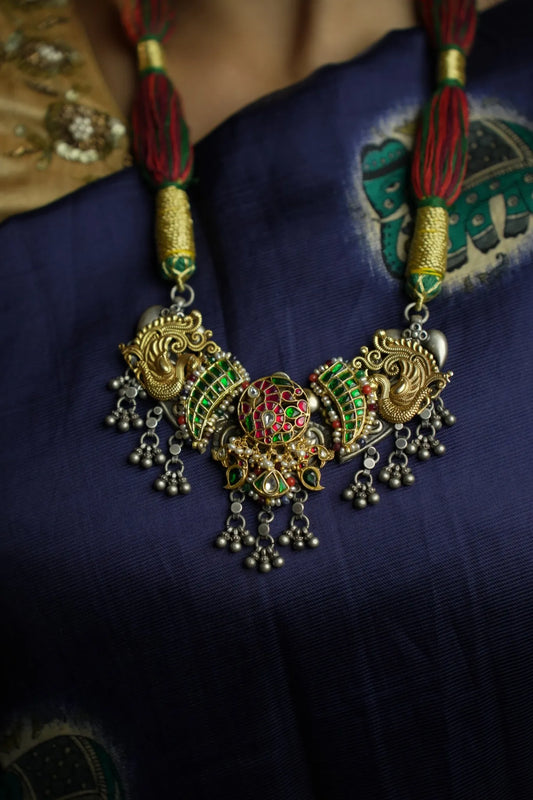 P925 Silver Peacock Glory Antique Thread Necklace