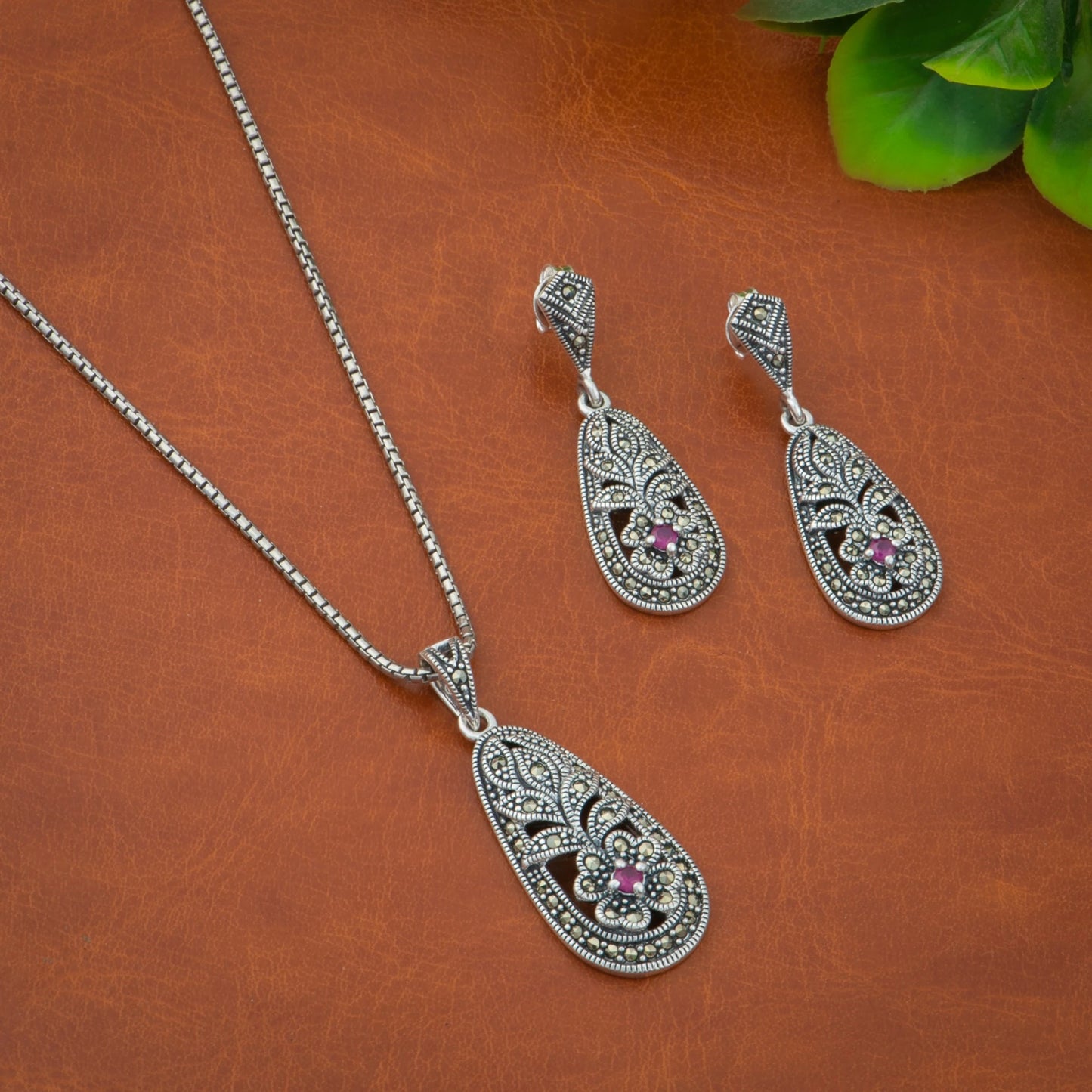 P925 Silver Marcasite Floral Filigree Drop Pendant Set