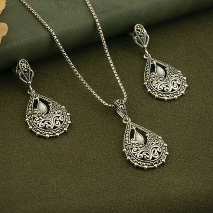 P925 Silver Marcasite Mother Of Pearl Drop Set Without Chain