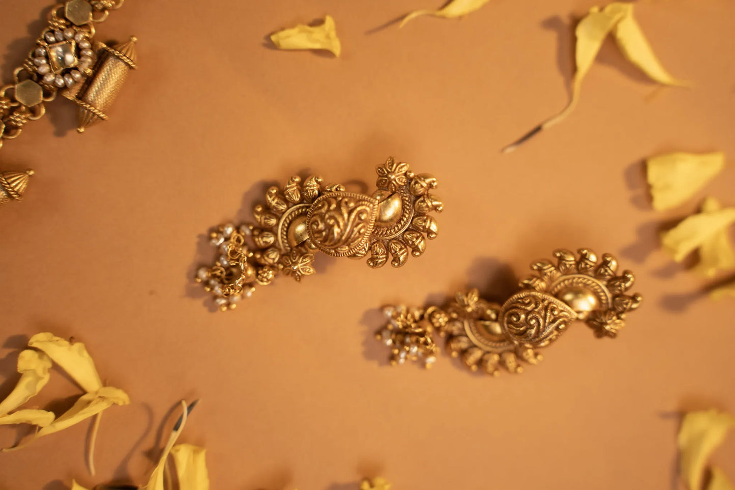 P925 Silver Heritage Curve Earrings
