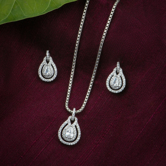 P925 Silver Pure Drop Sparkle Pendant Set