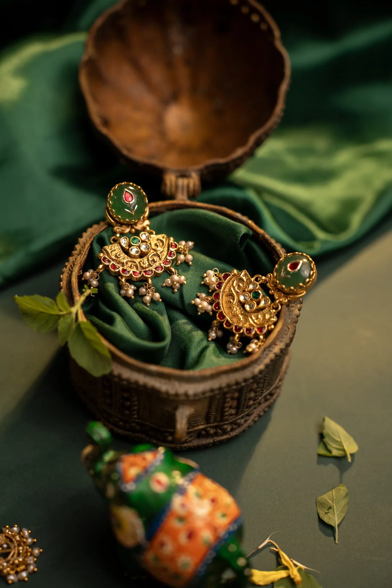 P925 Silver Noor-E-Panna Kundan Chandbali