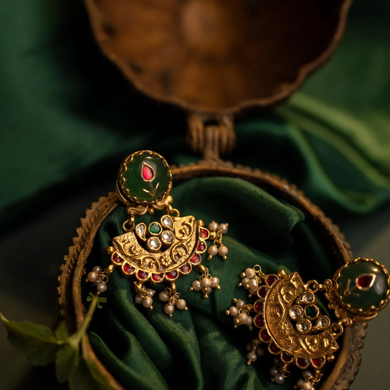 P925 Silver Noor-E-Panna Kundan Chandbali