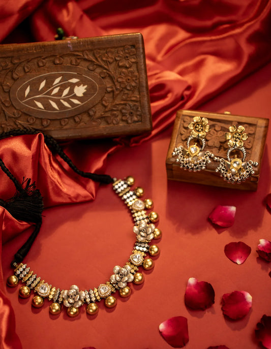 P92.5 Silver Monzonite Bloom Temple Choker Necklace