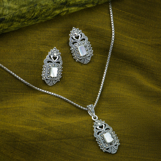P925 Silver Marcasite Mop Grace Vintage Pendant Set Without Chain