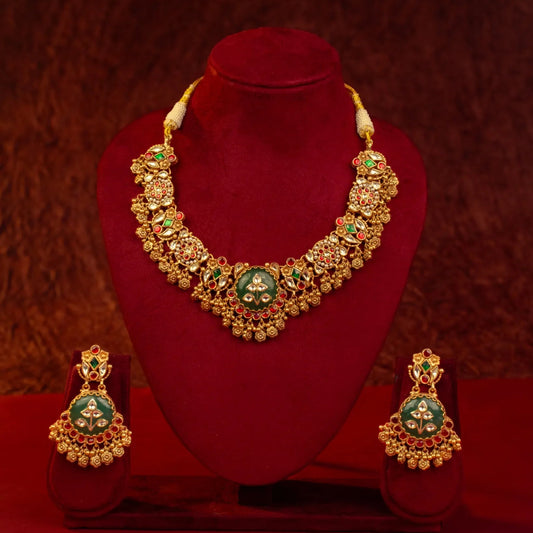 P925 Silver The Emerald Crest Necklace With Earrings