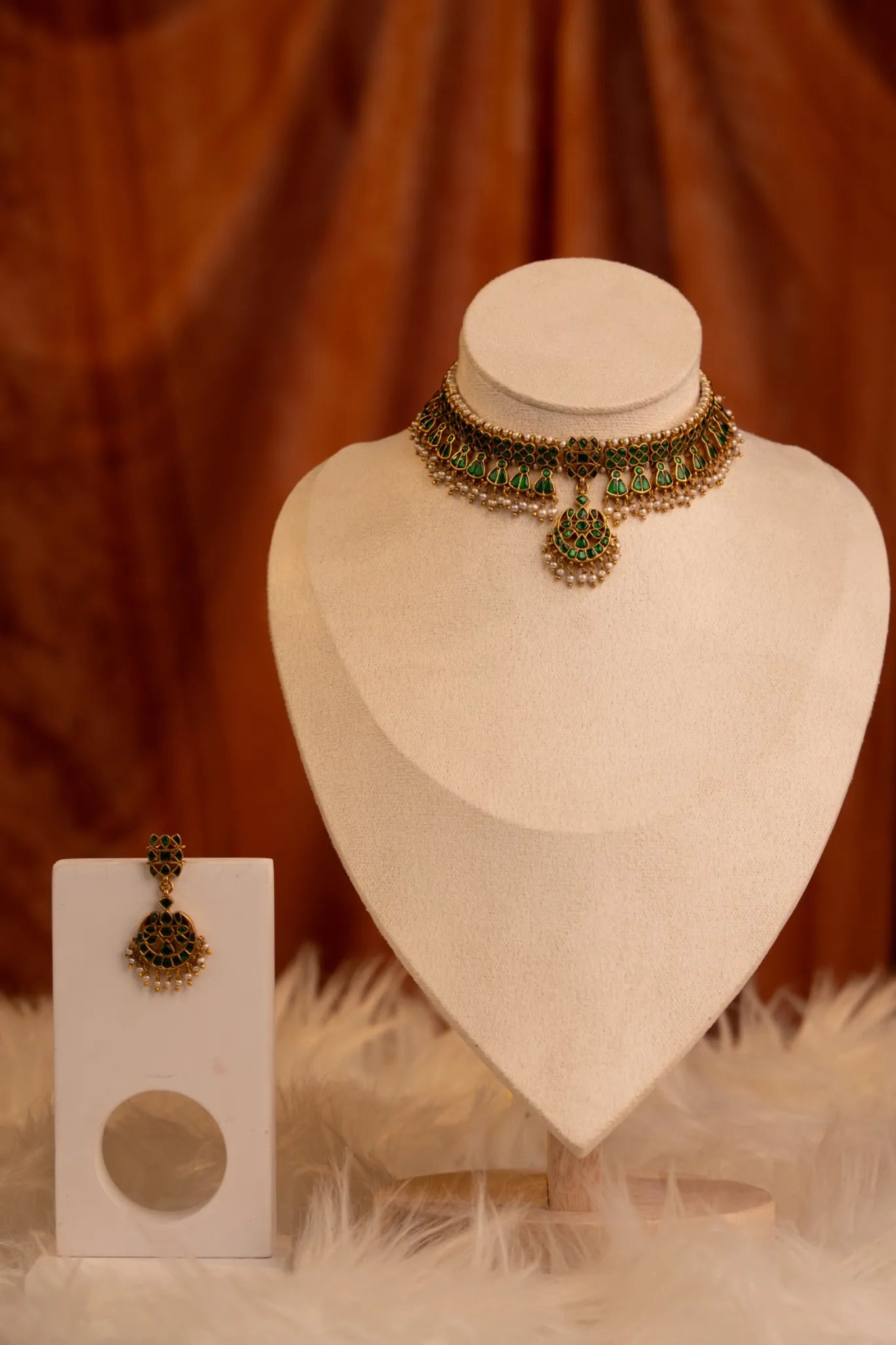 P925 Silver Ishira Green Temple Choker with earrings