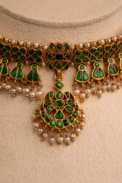 P925 Silver Ishira Green Temple Choker with earrings