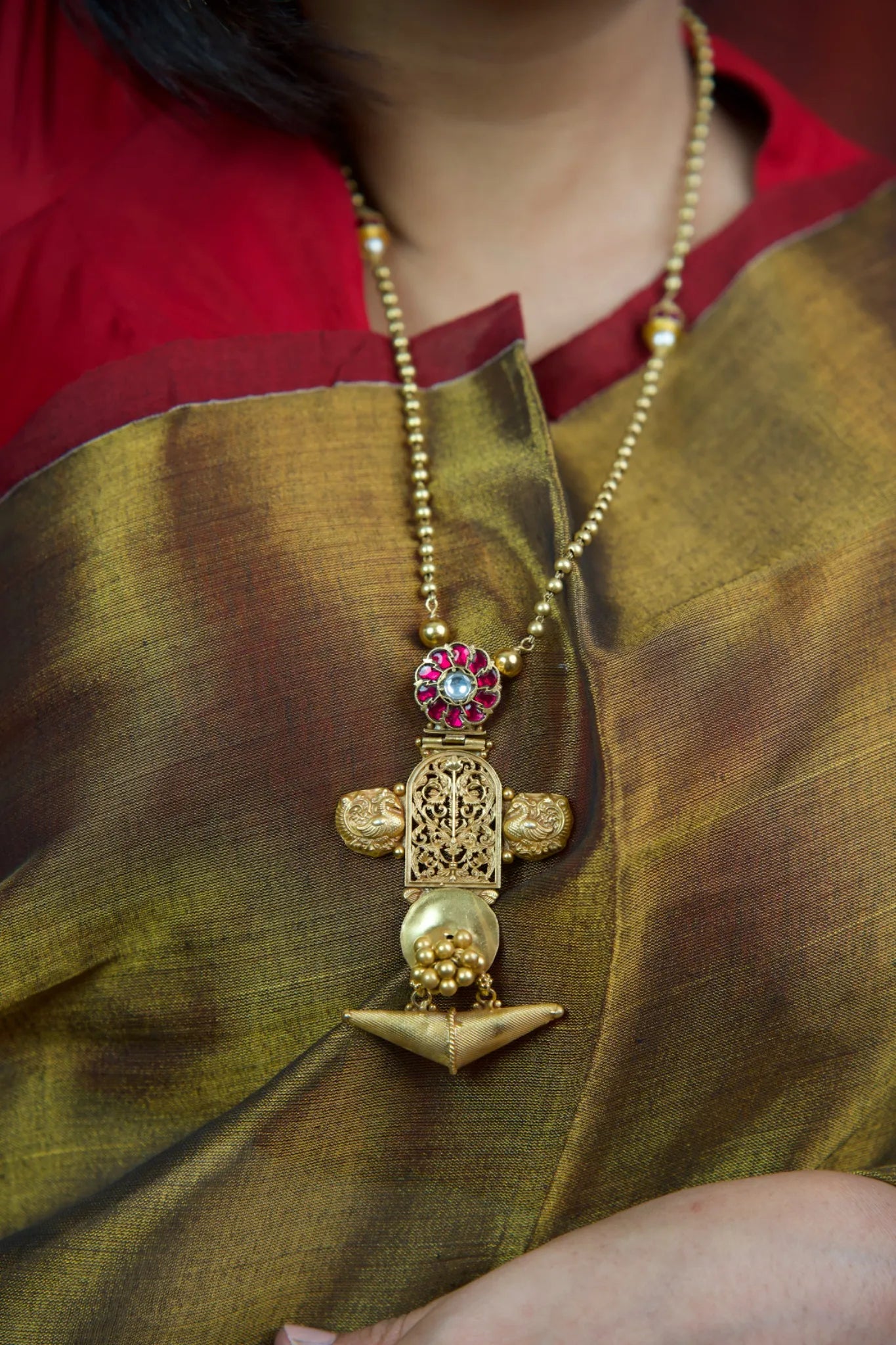 P925 Silver Heritage Temple Motif Gold Pendant