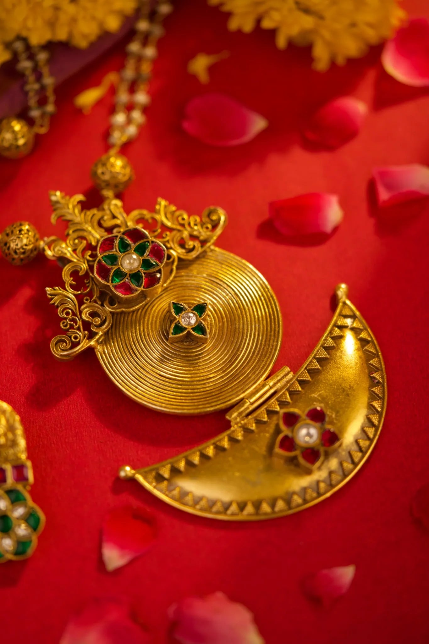 P925 Silver Regal Temple-Inspired Gold Necklace Set