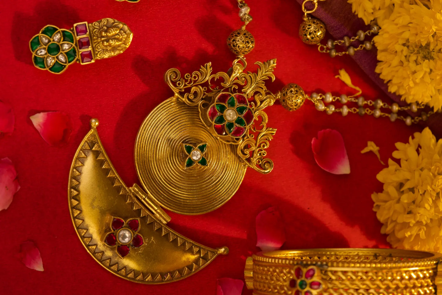 P925 Silver Regal Temple-Inspired Gold Necklace Set