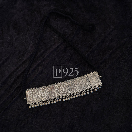 P925 Antique Choker Neckpiece