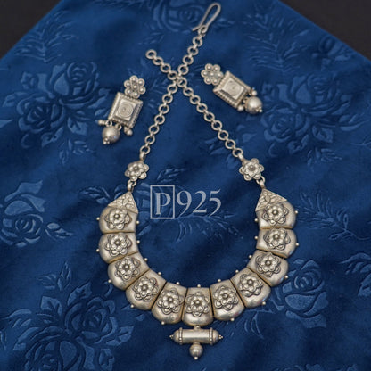 P925 Majestic Necklace with Earrings