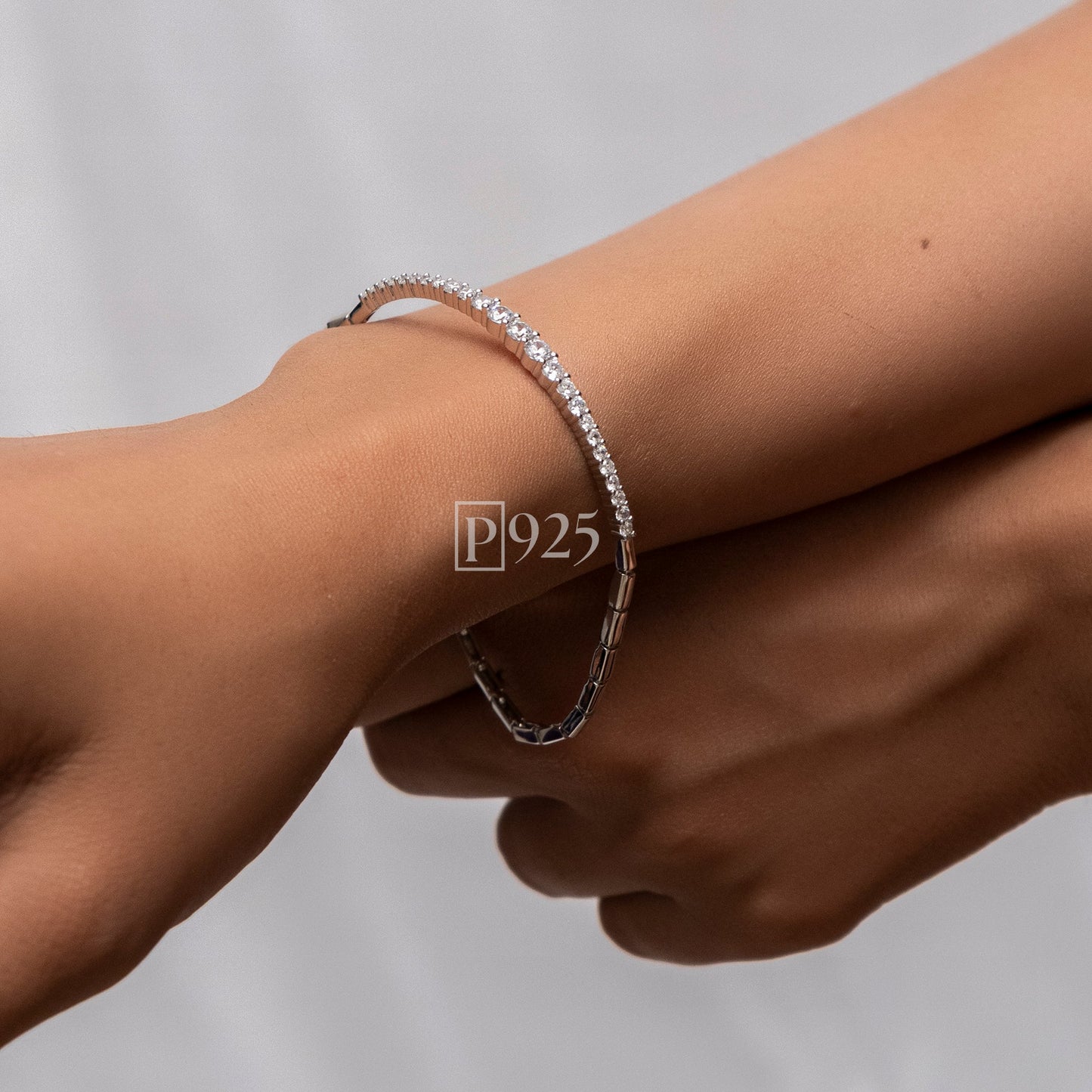 P925 silver glamorous solitaires loose bracelet