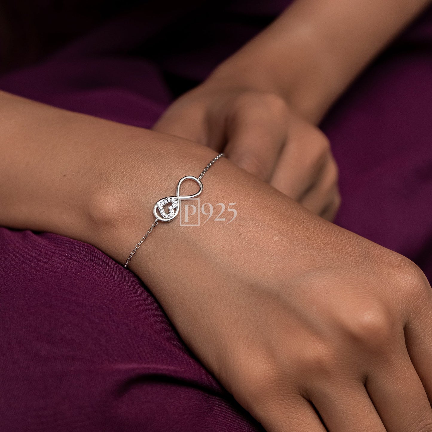 P925 silver nfinity with heart bracelet.