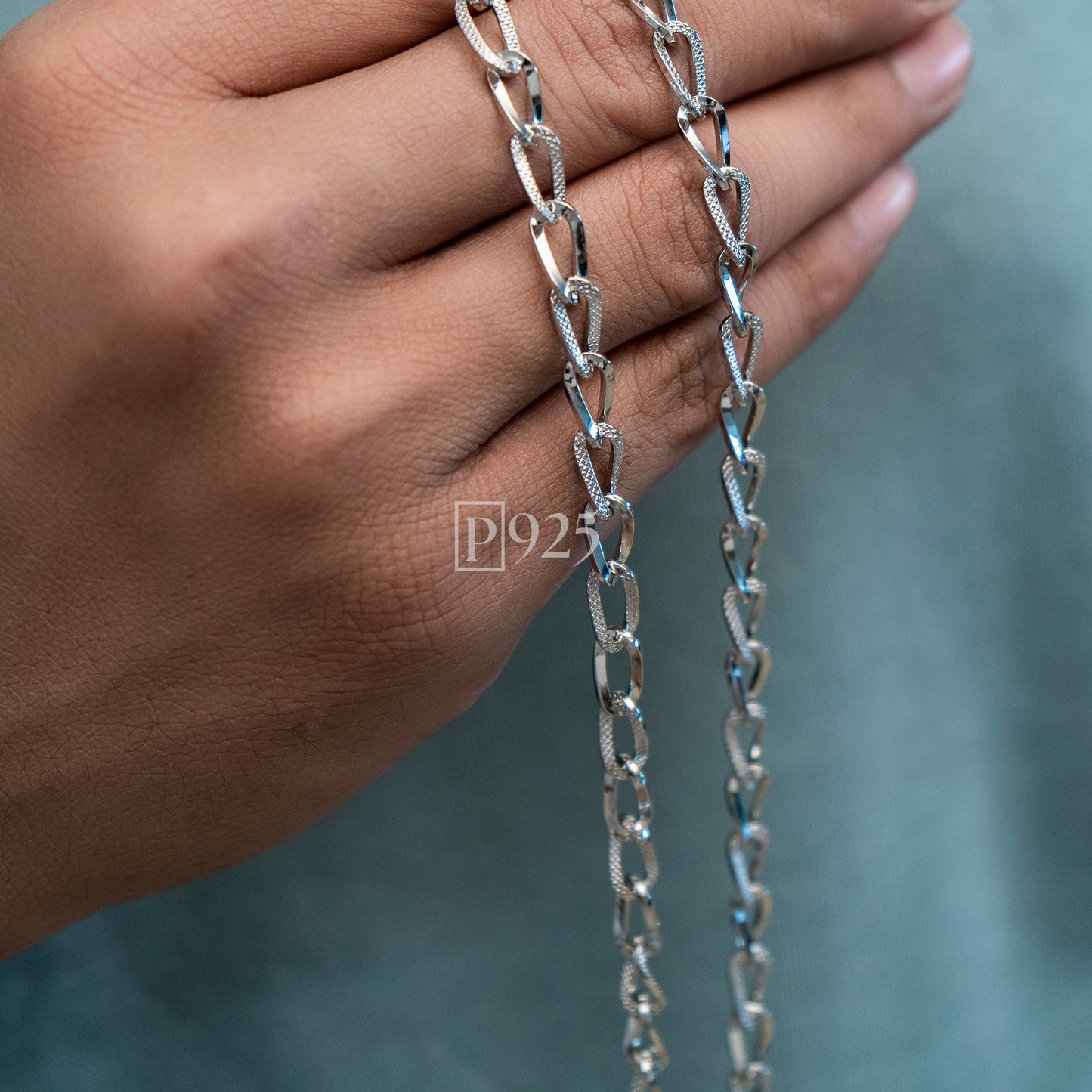 P925 silver sleek light weight men chain