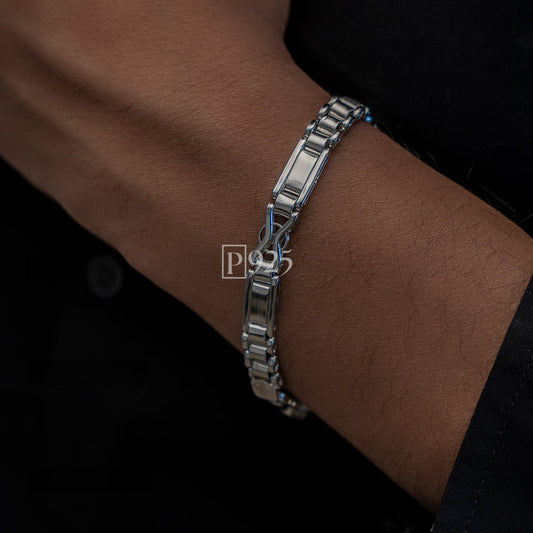 P925 Men's Silver Criss-Cross Styled Bracelet