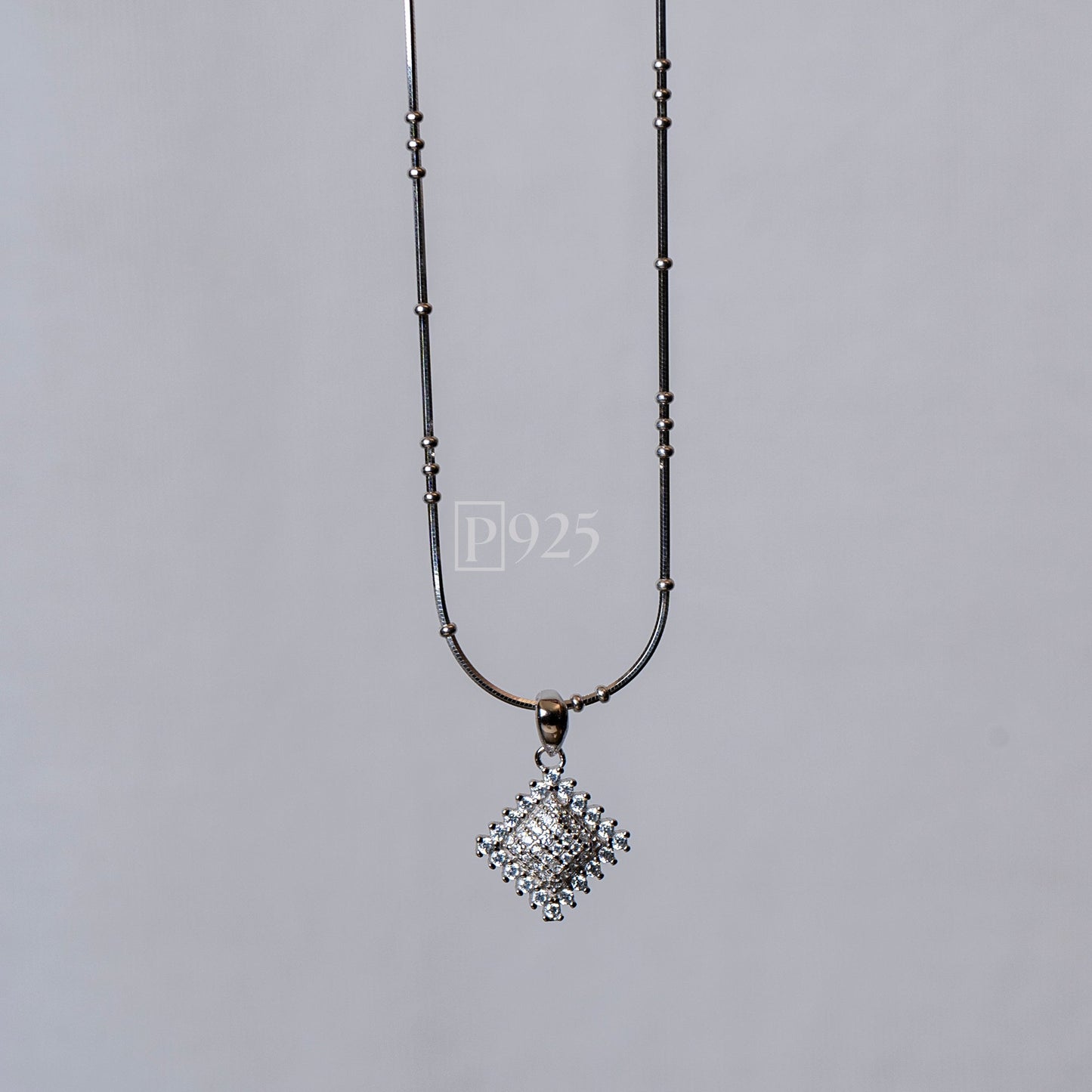 P925 Silver diamond shape pendant set