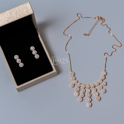 P925 Silver The Sparkling Solitaire necklace