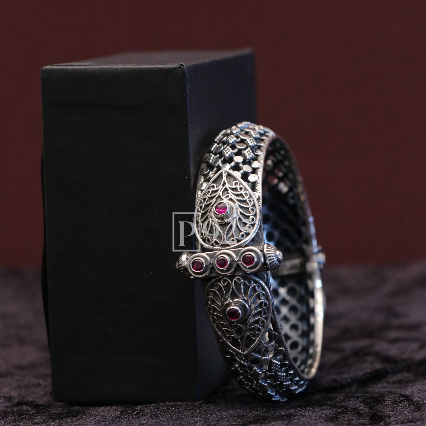 P925 Beauty Bella Bangles