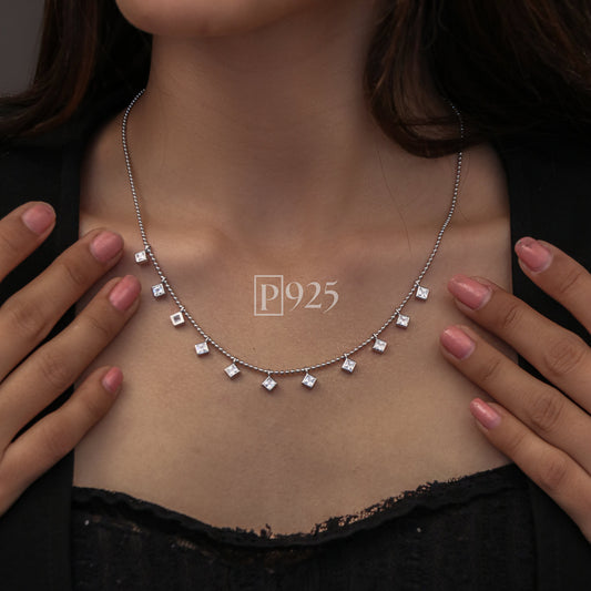 P925 endless beauty silver neckpeice