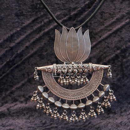 P925 Lotus Tribal Antique Pendant