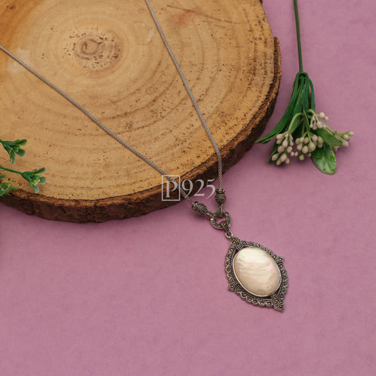 P925 White Elliptic Silver Neckpiece