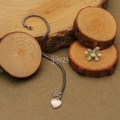 P925 Antique White Heart Delicate Bracelet