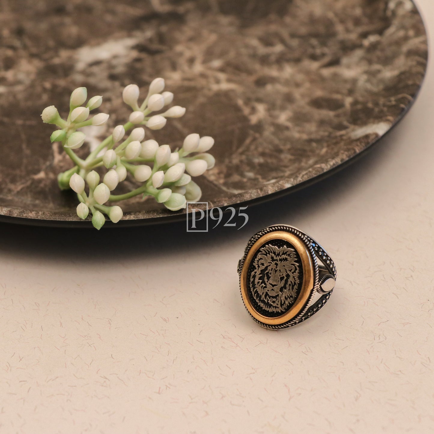 P926 Lion King Silver Ring